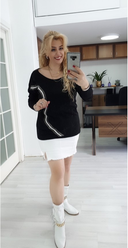 arkası ve önu  detaylı bluz