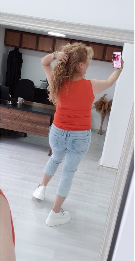 turuncu kolsuz bluz