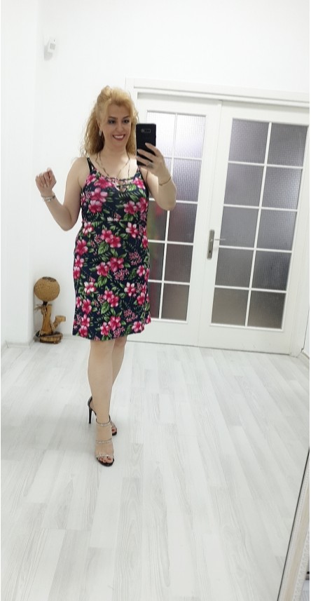 Gül Çiçek Elbise 