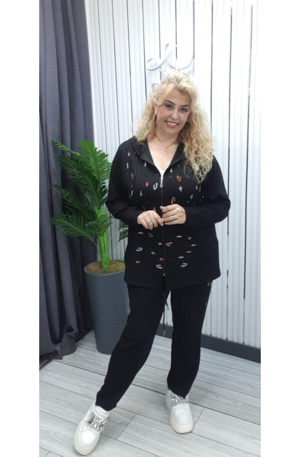 SİYAH TAŞ DETAYLI TAKIM